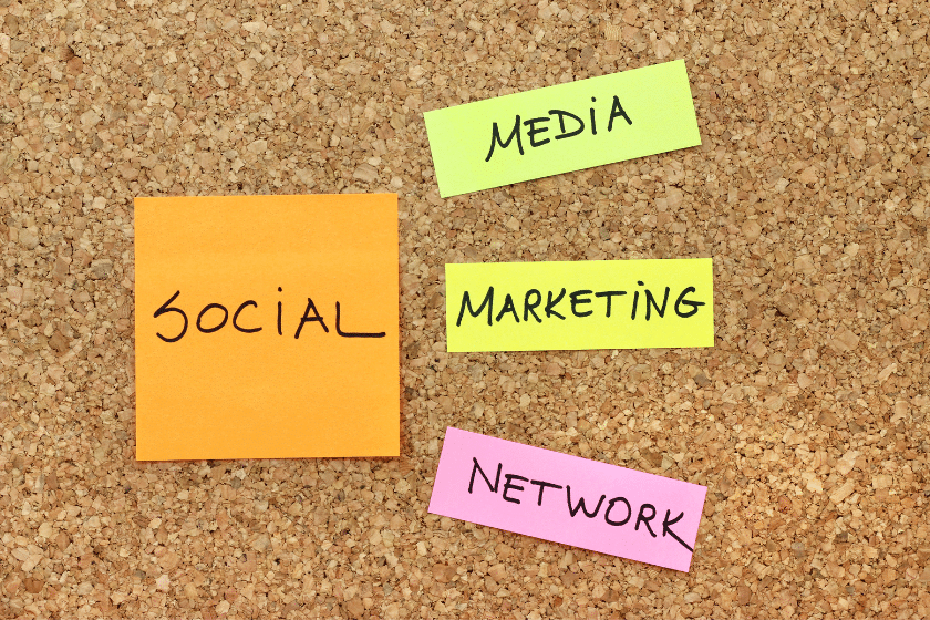 Pianificazione social media marketing e networking
